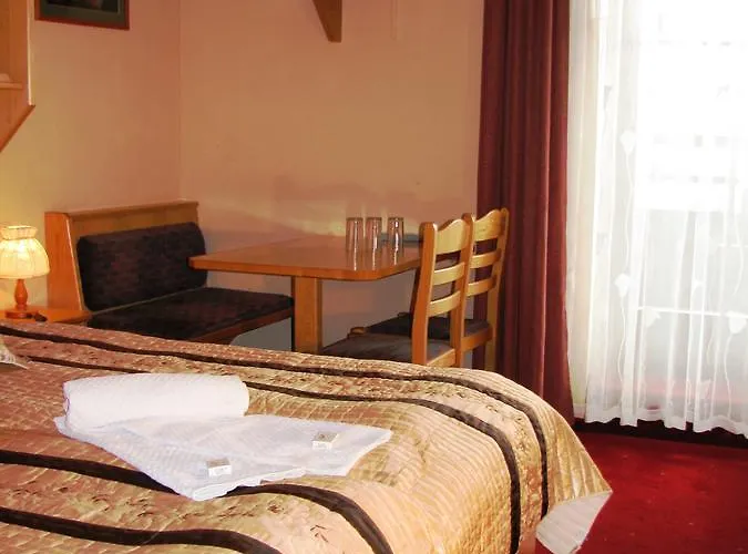 Hotel Alpinum Treffen am Ossiacher See